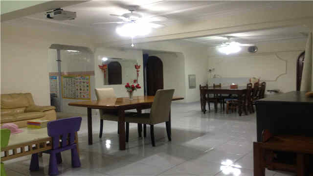 Spacious Living Hall for Student Homestay Spacious Living Hall for Student Homestay.